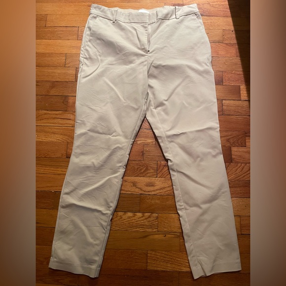 H&M khakis. Women’s - Picture 4 of 4